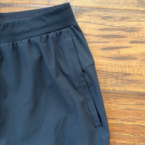 Lululemon Jogger - Picture 3 of 6